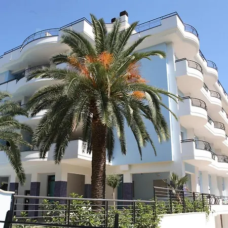 Apartamento In Pineto/abruzzen 20718 *